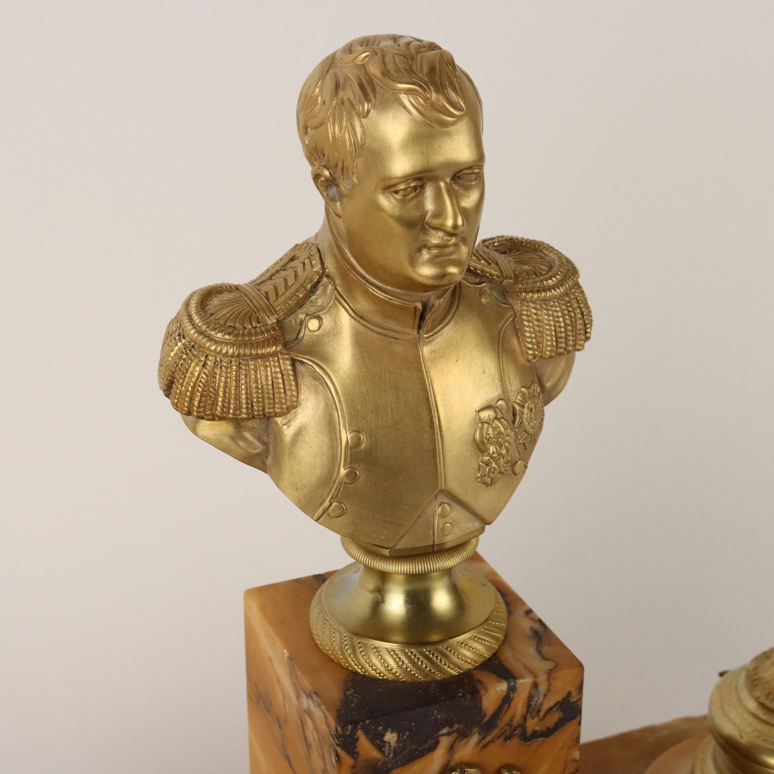 Inkwell In Yellow Marble And Gilded Bronze Italy XIX Century photo for sale