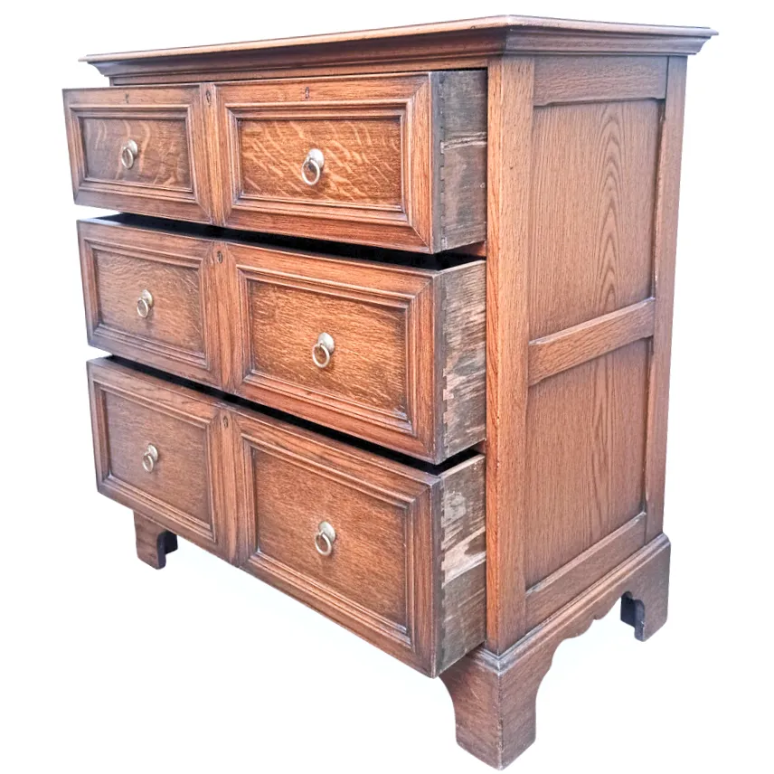 An Attractive Antique Solid Oak Four Chest Drawers photo buy