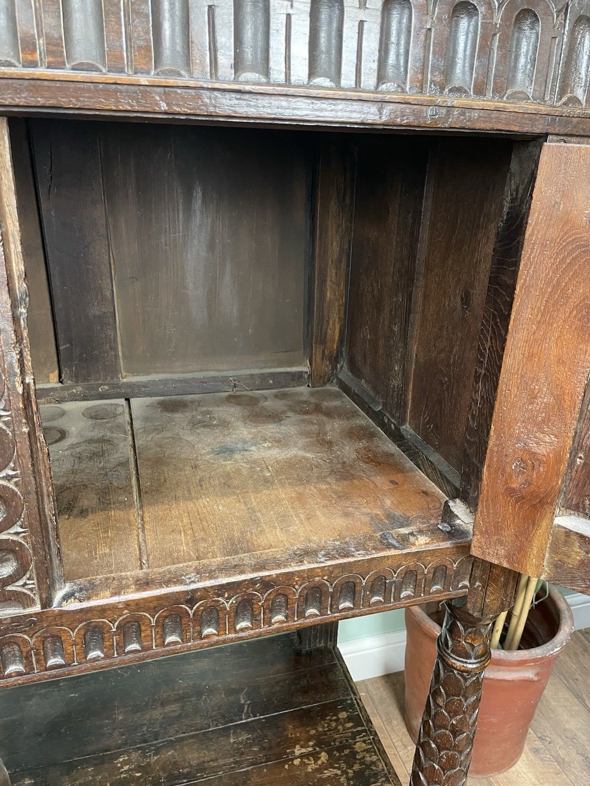 Stunning Antique 17th Century Highly Carved Oak Livery Cupboard, Buffet photo vintage