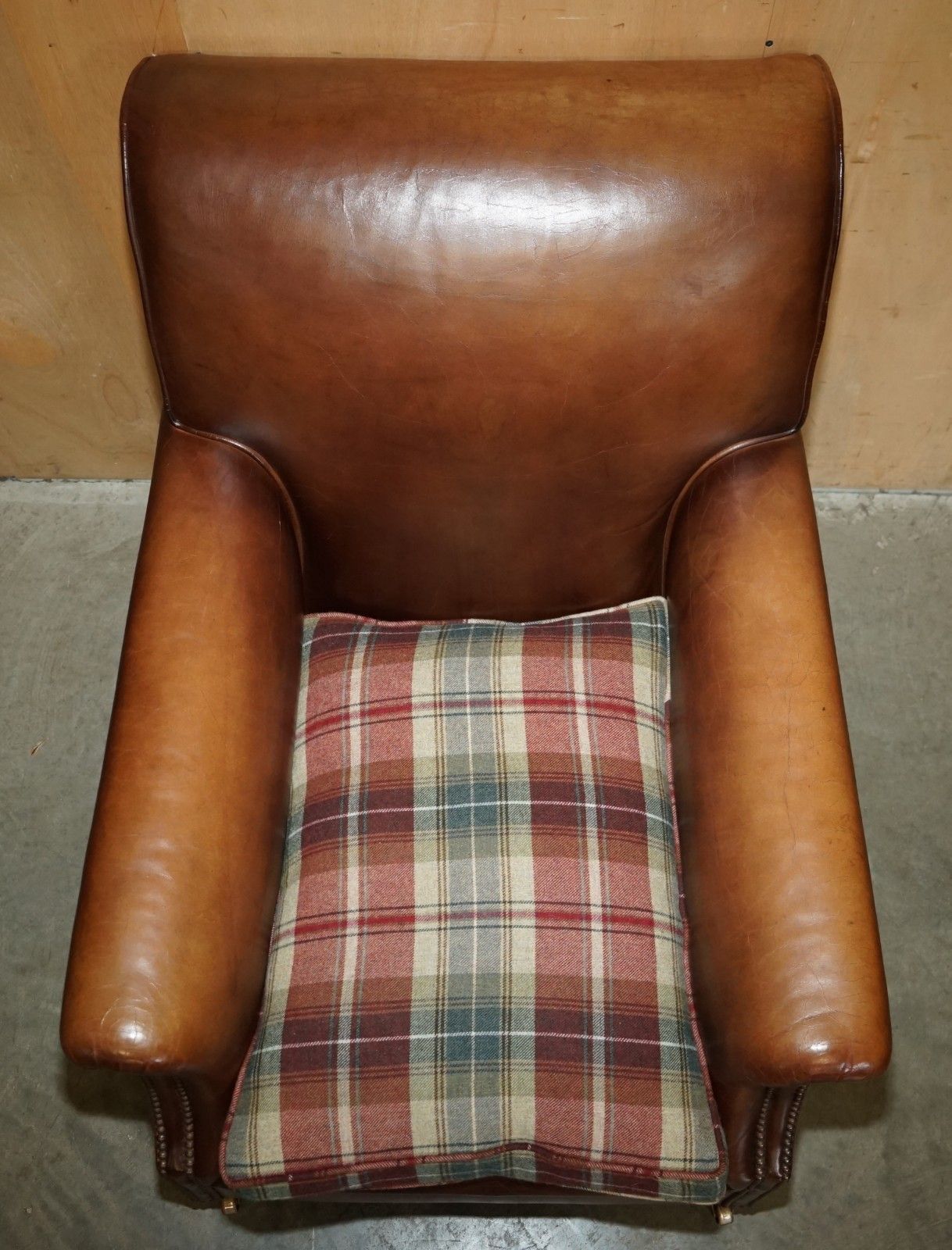 photo vinterior Pair Of George Smith Brown Leather Signature Scroll Tartan Cushions Armchairs