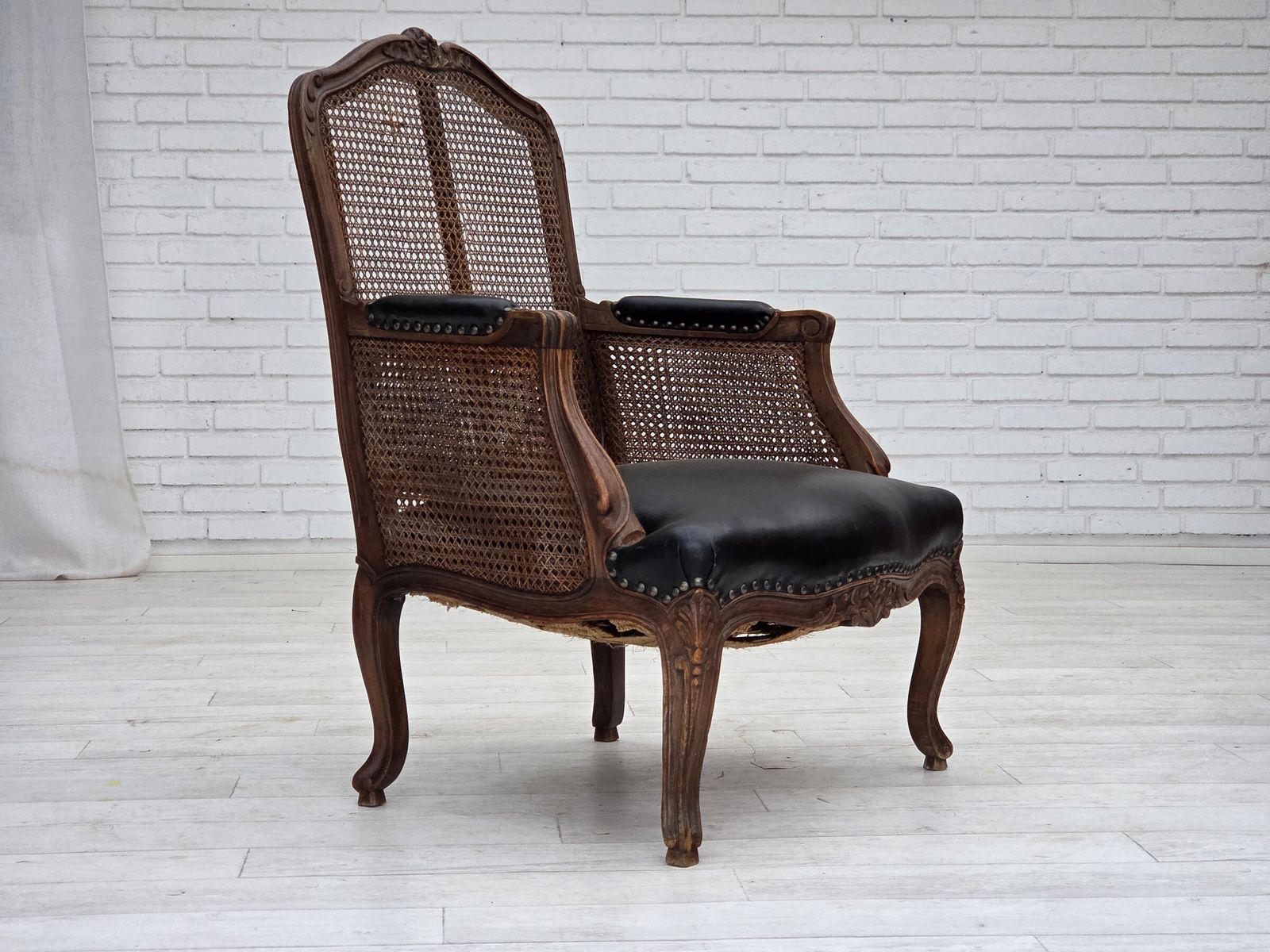 1930s, Danish Armchair, Furniture Leather, Ash Wood, Furniture Mesh, Reupholstered. photo vinterior
