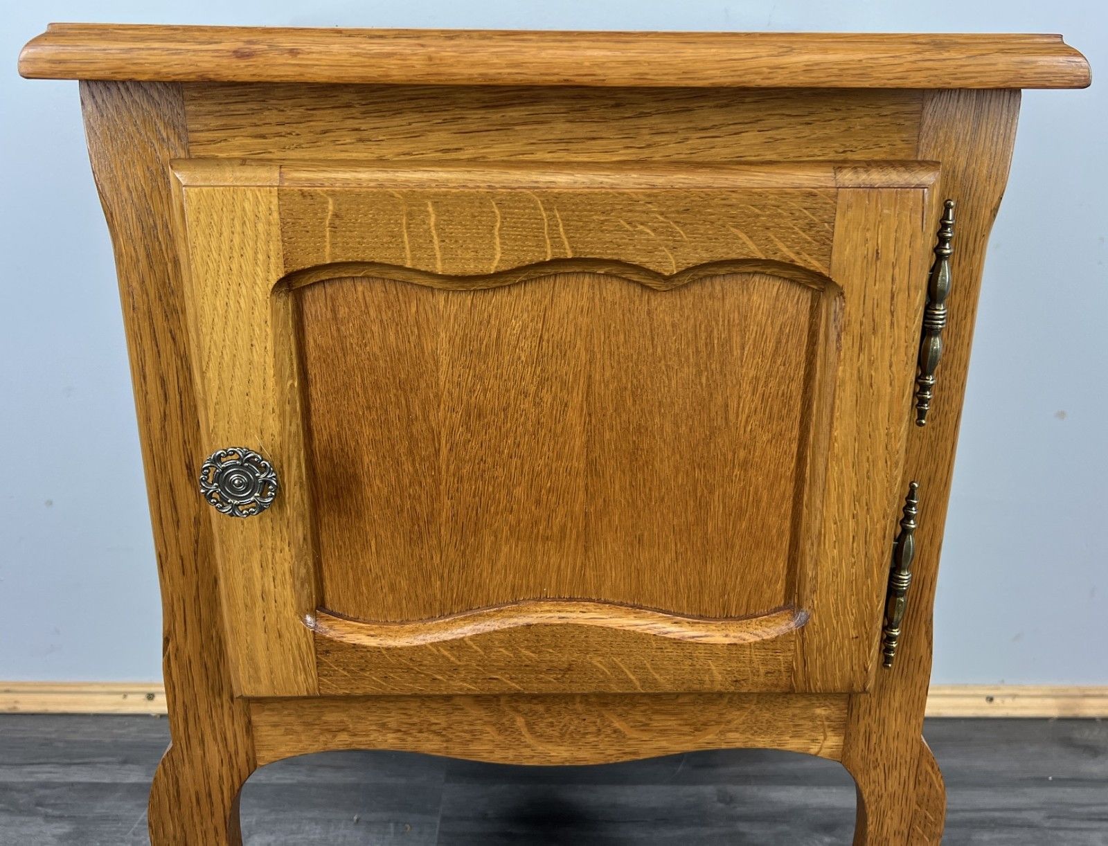 Bedside Table Vintage French Louis XVI Style Nightstand Cabinet Lot 4314 photo for sale