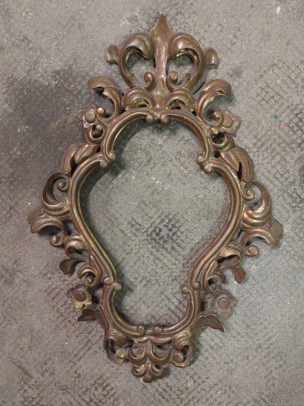 Baroque Carved Wood Frame First Half Of The 900s Gilded photo furniture
