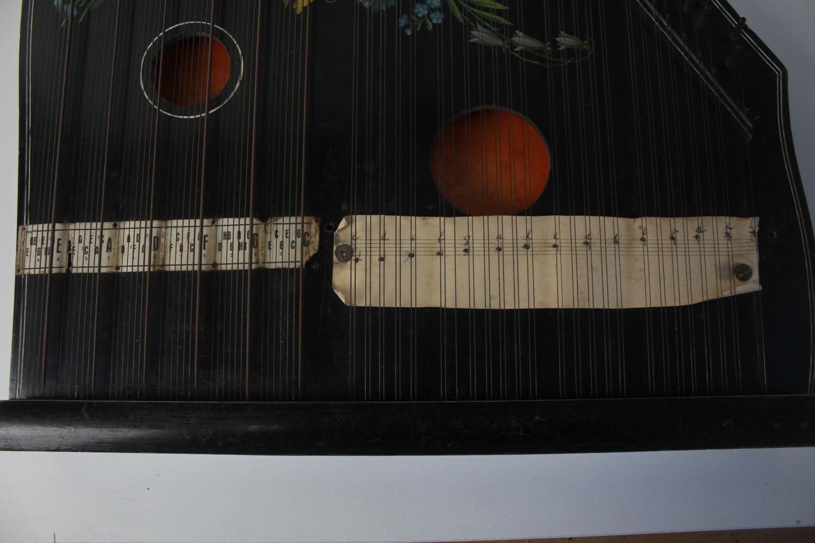 Hammer Chord Zither From The 19th Century photo 713.0