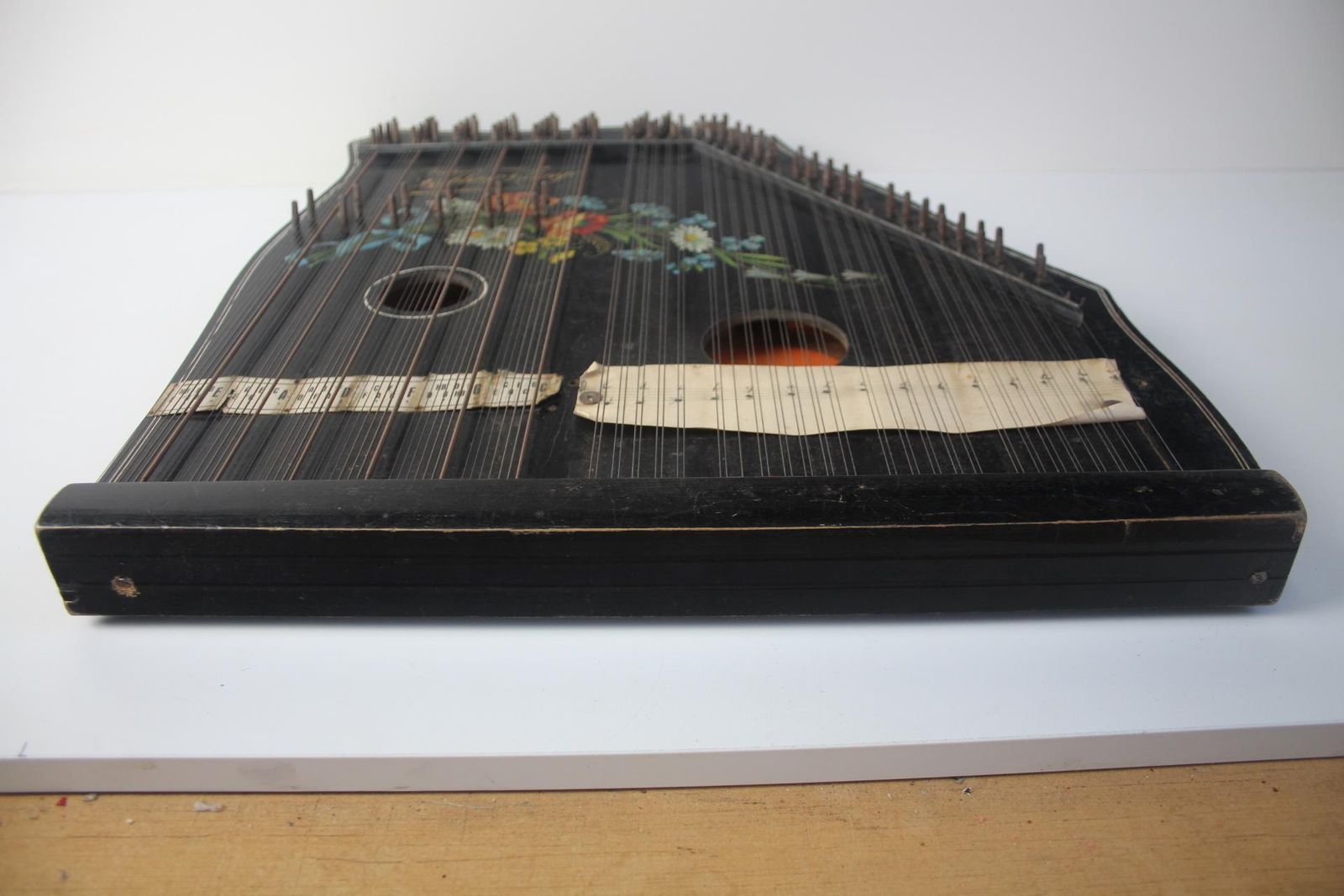 Hammer Chord Zither From The 19th Century photo vinterior