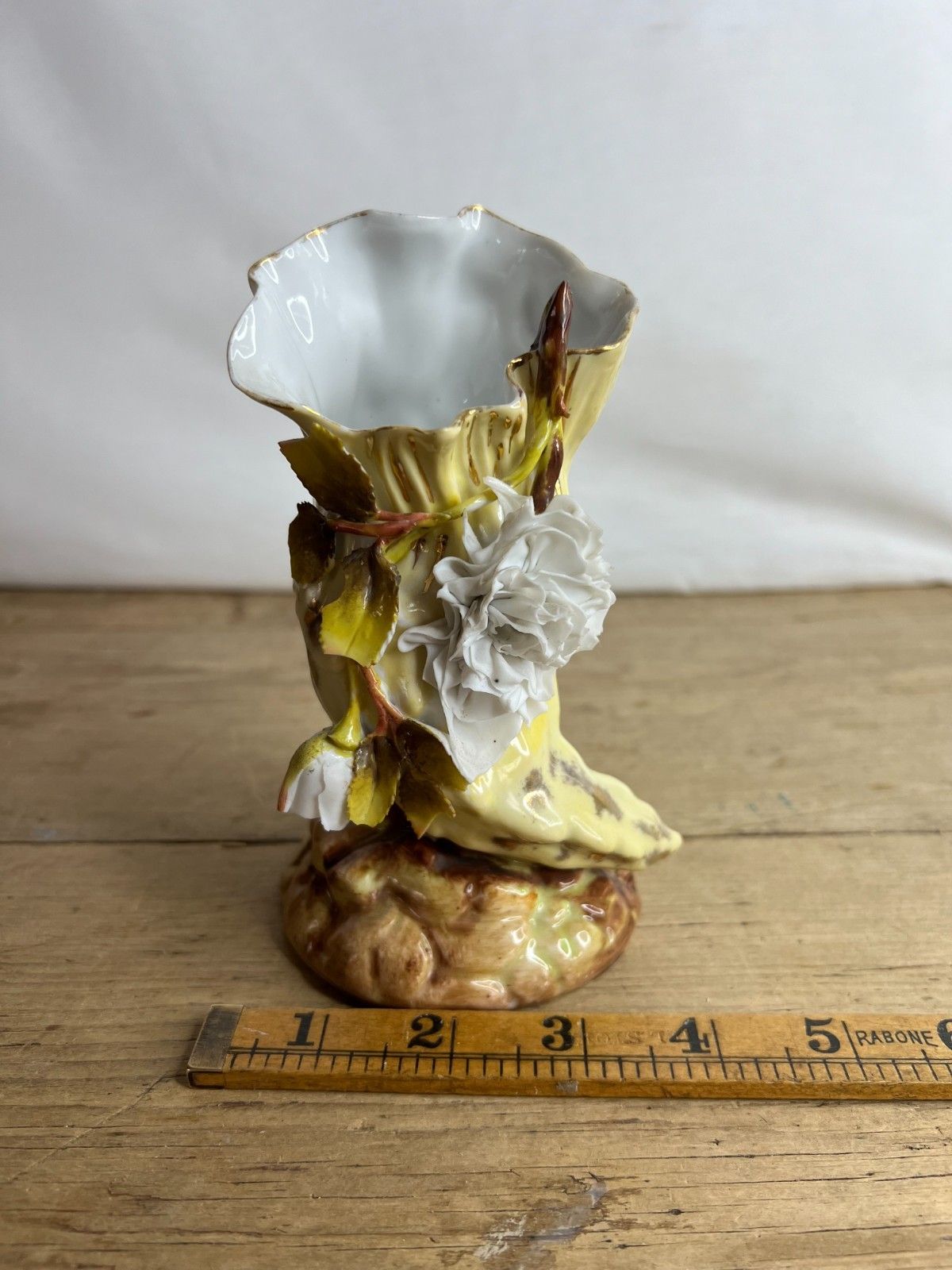 photo furniture Antique Porcelain Cornucopia Shell Vase Brown And Yellow Je 476 Good Condition