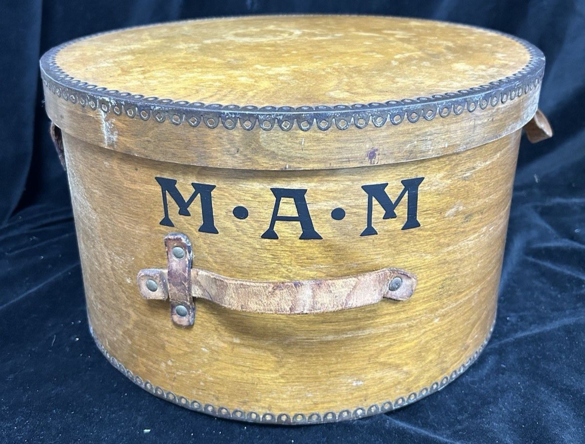 Large 15"  Vintage Plywood Hat Box Grand Prix By Luterma