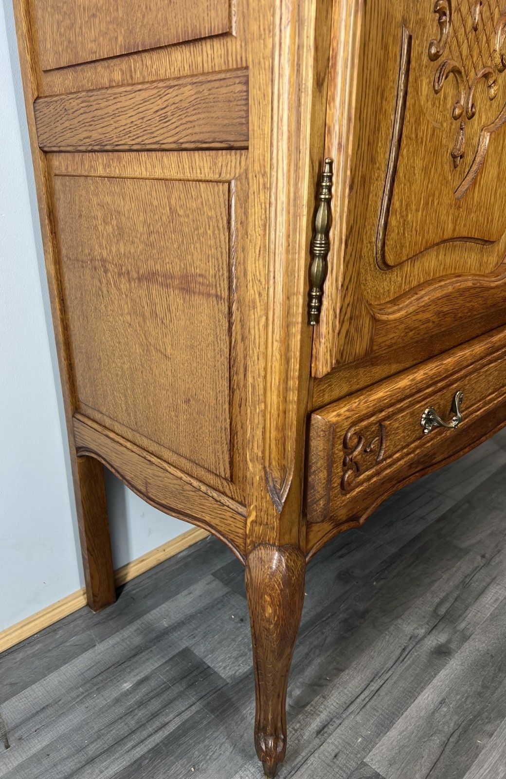 Cabinet Vintage French Louis Oak Carved 2 Doors Cupboard Drawer & Key Lot 4342 photo vintage
