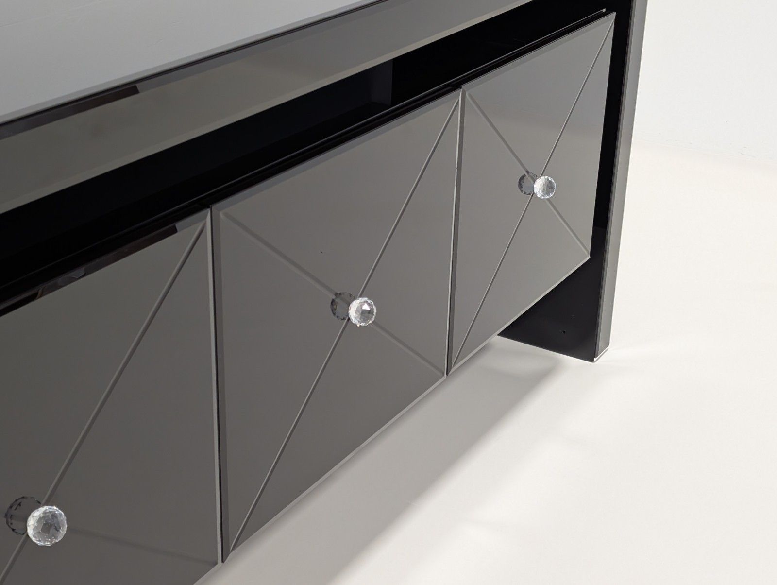 photo furniture Reflex Angelo Avantgarde Sideboard Excellent Condition Save 60% On The Rrp!