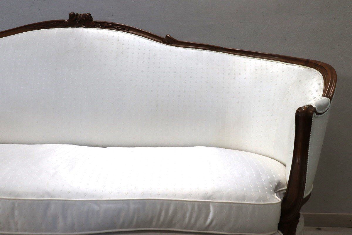 photo furniture Antique Walnut Sofa, Late 1800s