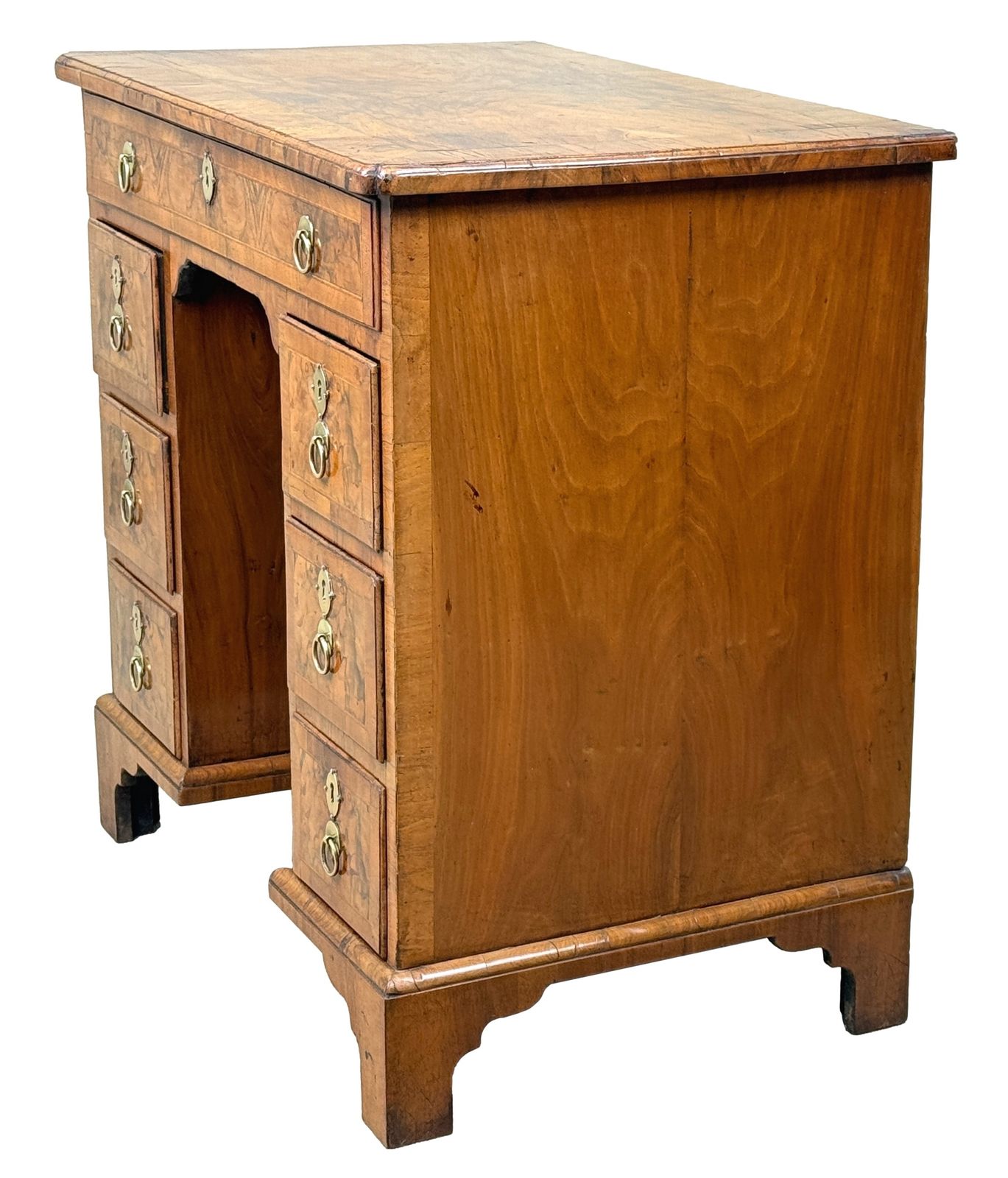 Exceptional Georgian 18th Century Walnut Kneehole Desk (England, Circa 1720) photo for sale