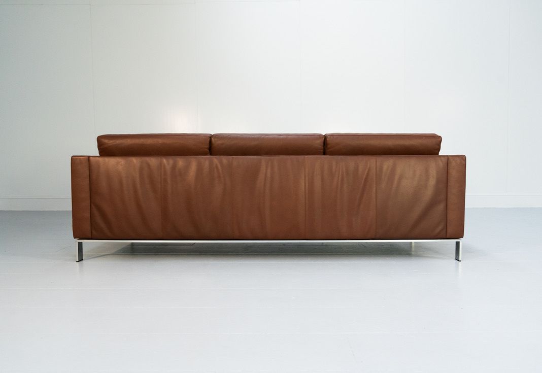 6900.0 Walter Knoll “Foster 502.30” 3 Seat Sofa – In Dark Brown Leather photo
