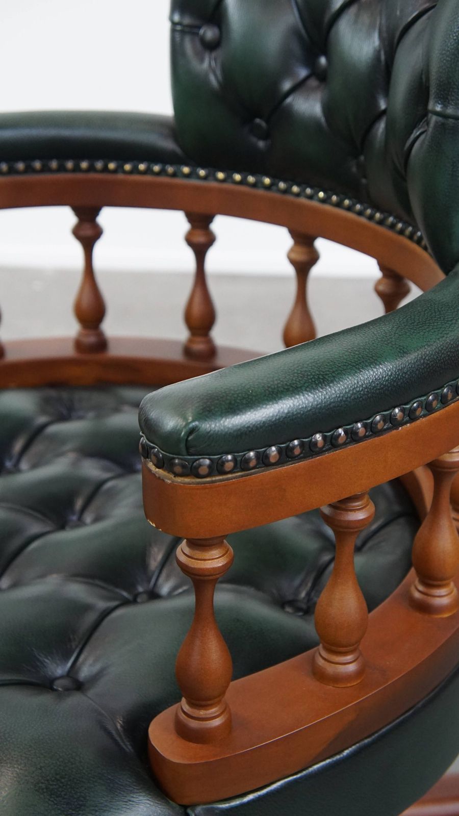 photo for sale Stylish Functional Dark Green Chesterfield Office Chair In Cowhide Leather And Wood On Wheels