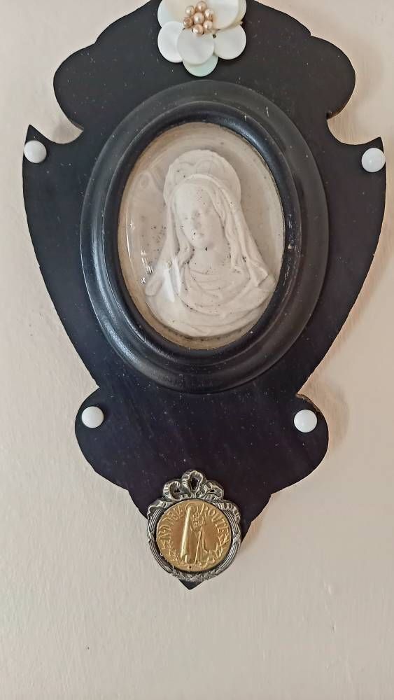 Meerschaum Reliquery Catholic Decor Saint Mary Gothic Design photo furniture