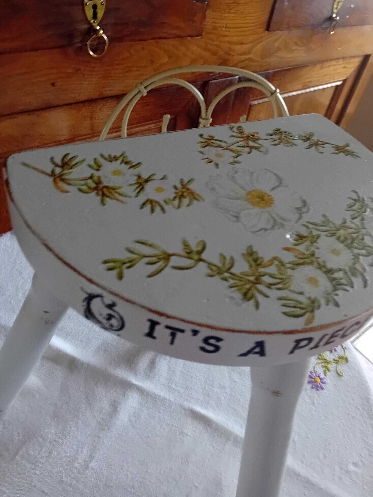 Milking Stool French Vintage Three Legged Furniture photo 82.0