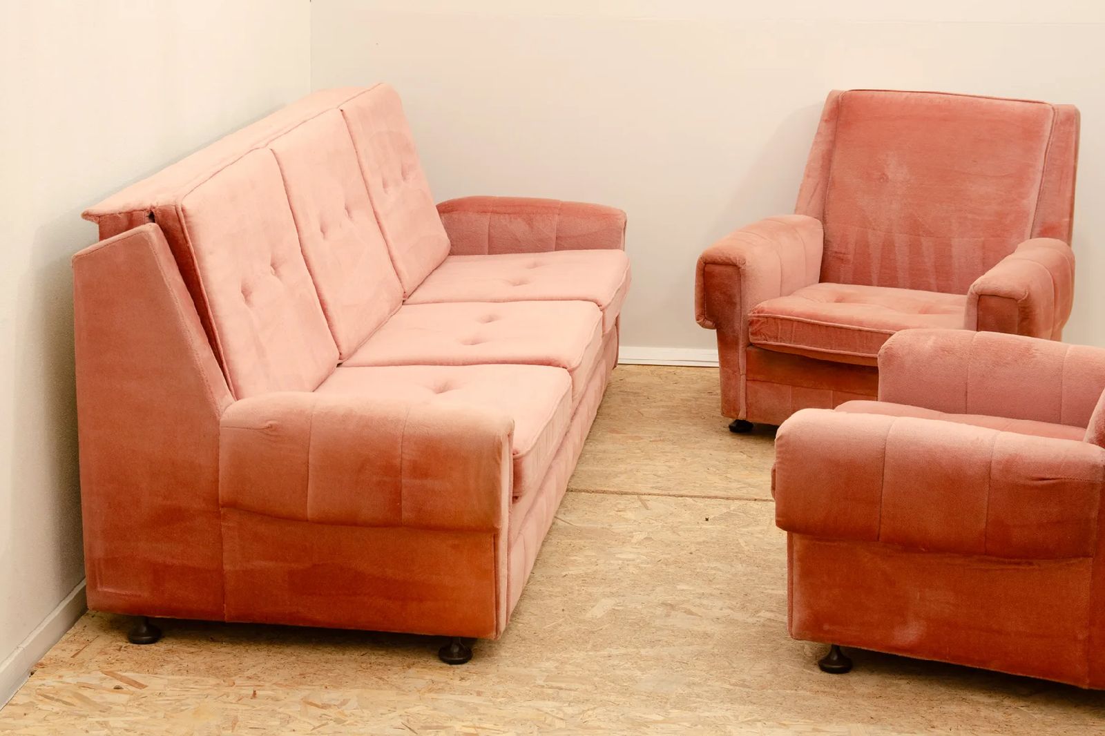 Living Room Set, Up Závody, 1980s, Central Europe photo vinterior