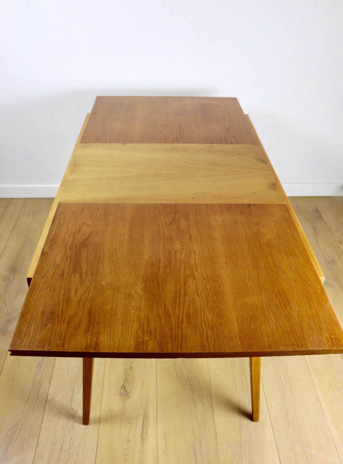 photo furniture Extendable Wooden Table Designed By Jiri Jiroutek