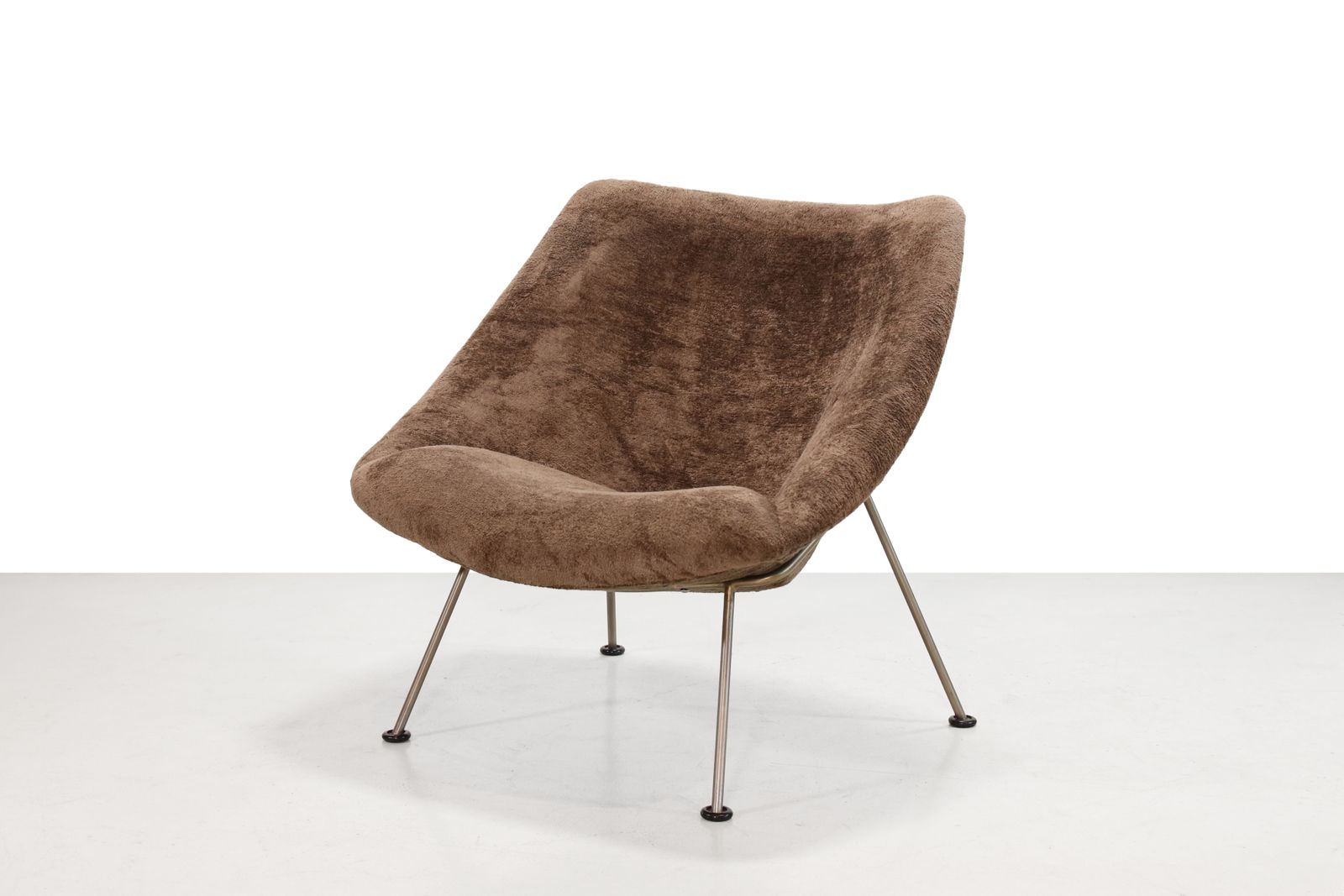 Artifort Oyster Model F157 Armchair By Pierre Paulin photo 2919.0