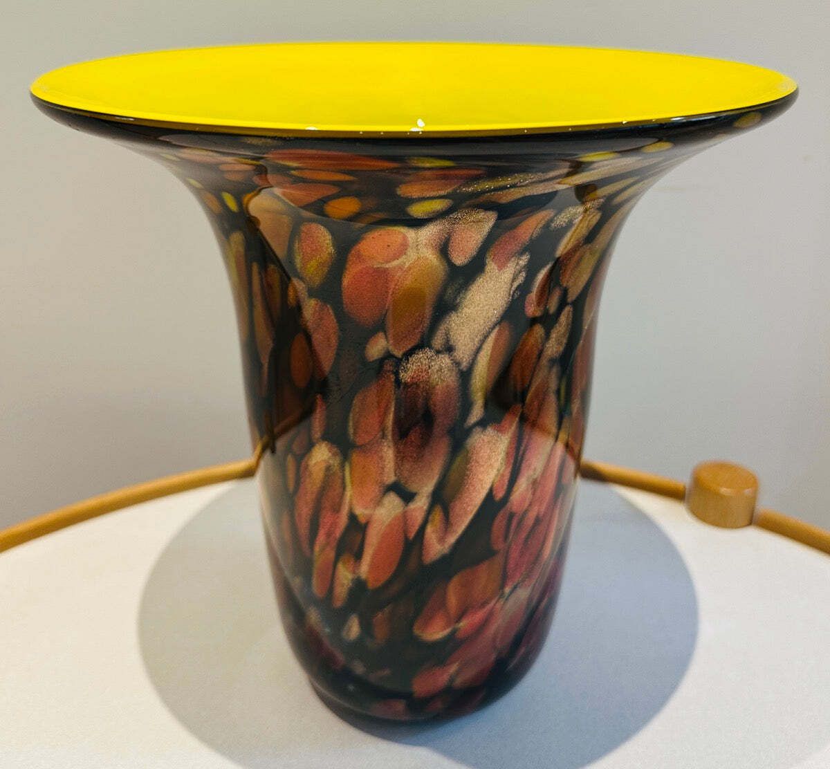 photo vinterior 1990s American Contemporary Handblown Brown & Black Aventurine Glass Vase