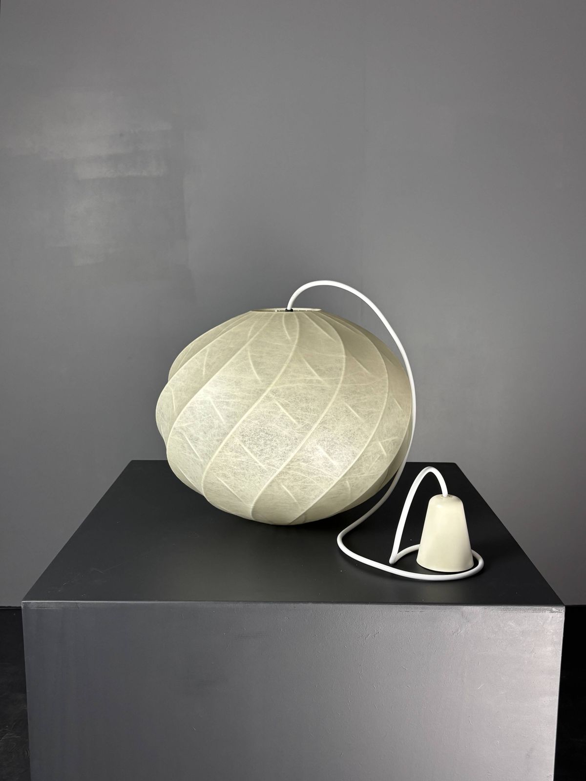 photo furniture Page 1 Of 15 Midcentury Space Age Swirl Cocoon Hanging Pendant Ceiling Lamp, 1960s