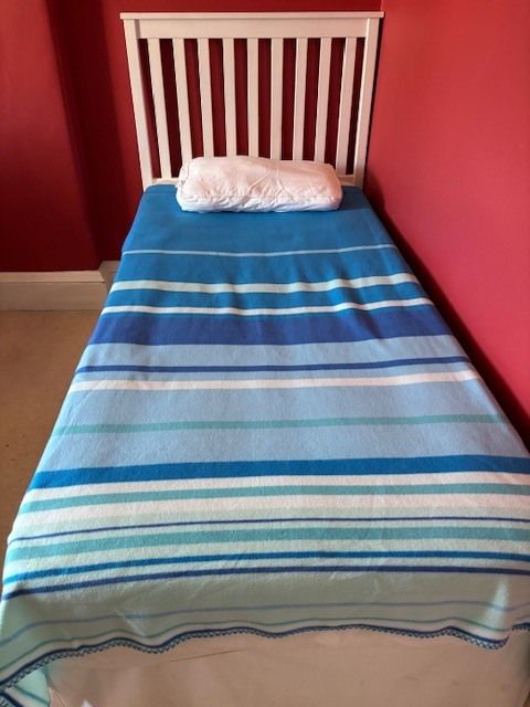 Single Bed With Pull Out Underbed And 2x Mattresses