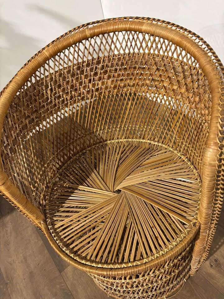 photo furniture Vintage Wicker Bedroom Chair