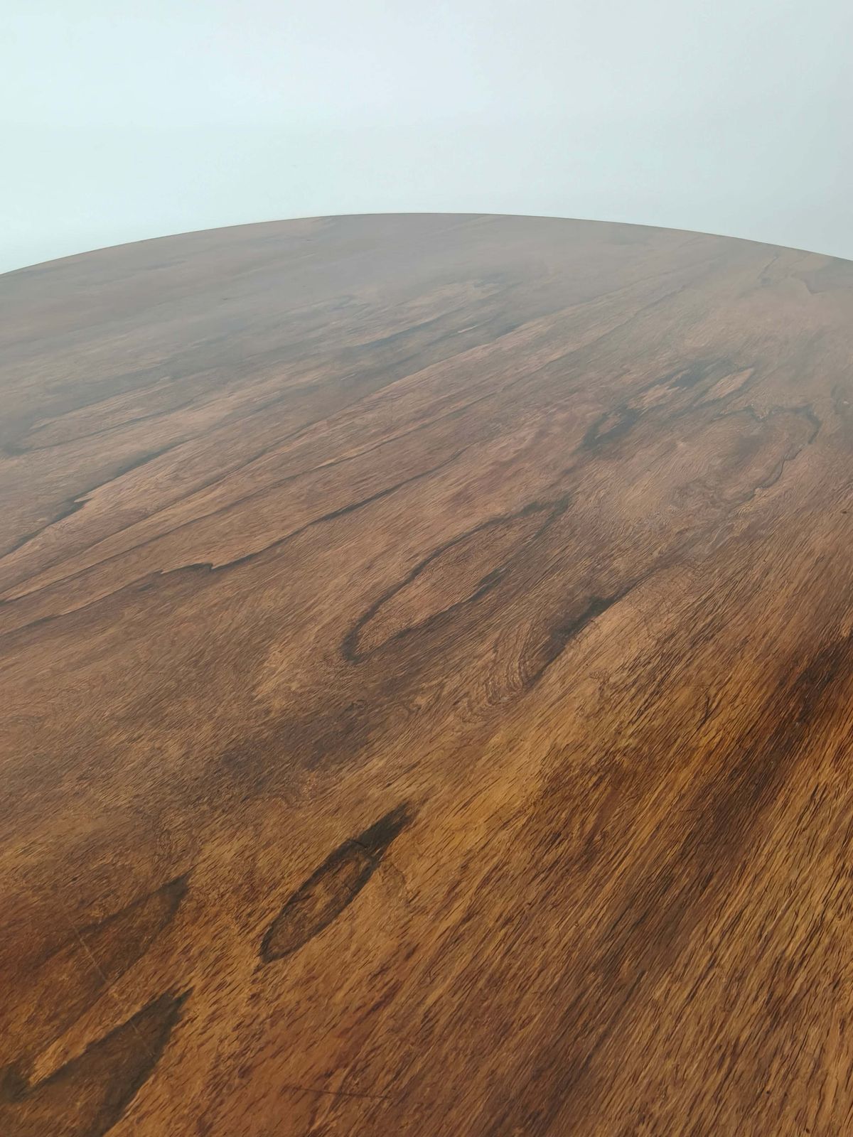 photo vinterior Fine Quality 19th Century William IV Rosewood Breakfast Tilt Top Table – C.1820