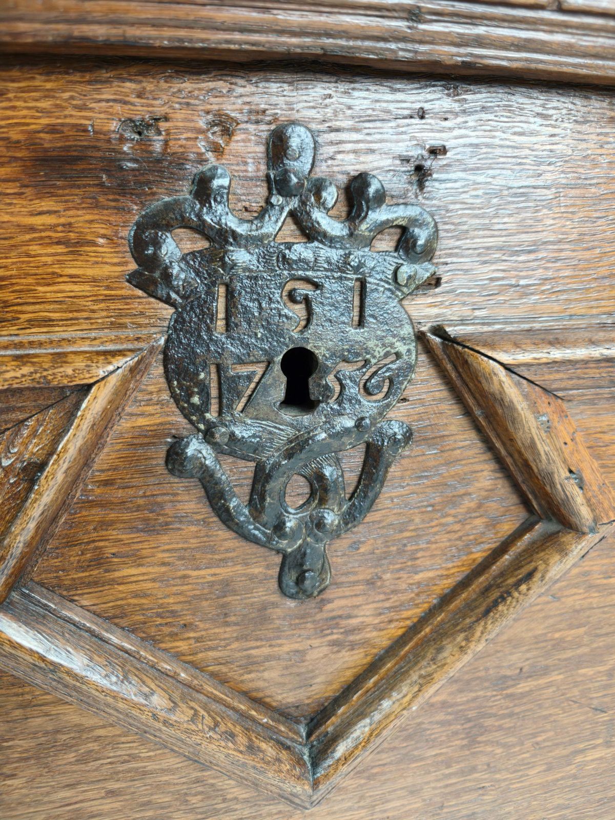 Elegant 18th Century Oak Chest – Dated 1756 photo furniture