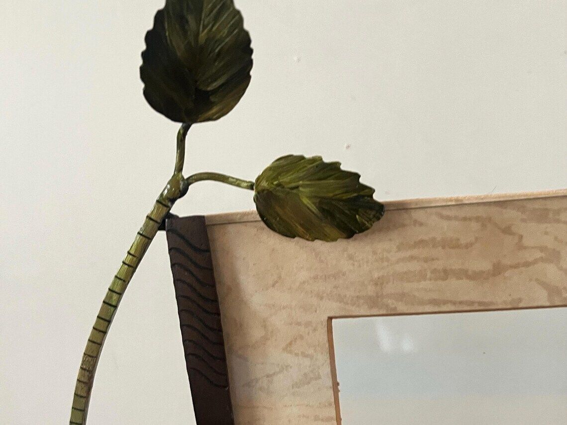 Rare Art Nouveau Style Picture Frame  Bronze Patina Rose And Vine Metal Photo Frame European Antique Iron Floral Stand Frame photo buy