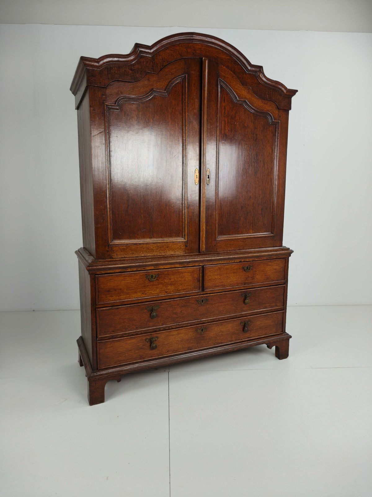 Rare Dutch 18th Century Oak Cabinet – “Luierkabinet”