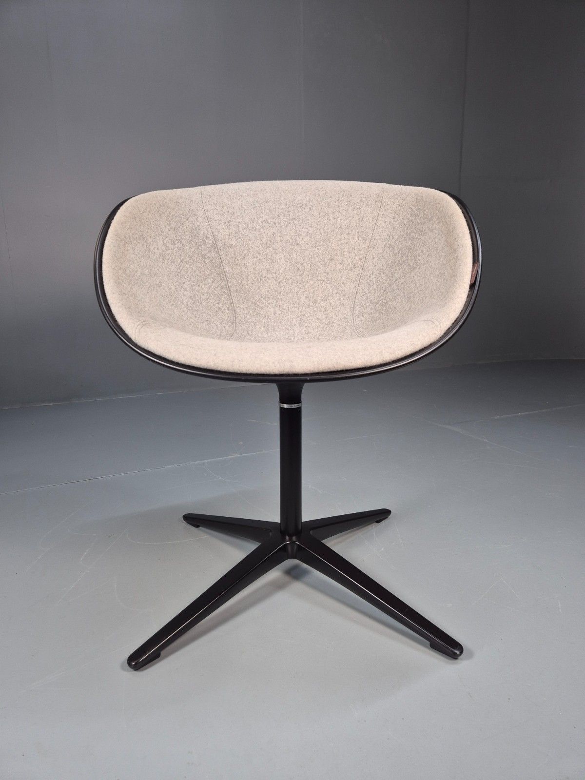 photo buy Fritz Hansen Rin Chair By Hiromochi Konno Full Upholstery Modern Eb10565 Mswi
