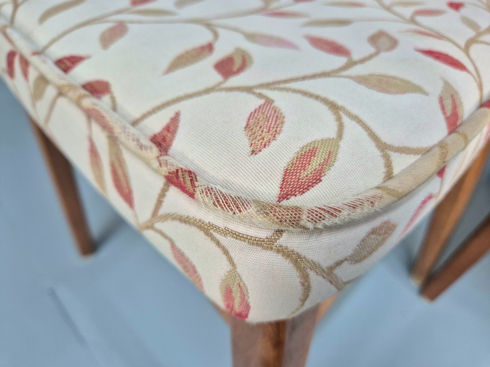 photo vinterior 4 Midcentury Vintage Teak Dining Chairs Floral Cotton Upholstery  Eb10429 Mdin