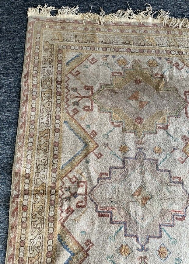 Elegant Beige Oushak Rug, Hand Knotted. photo buy