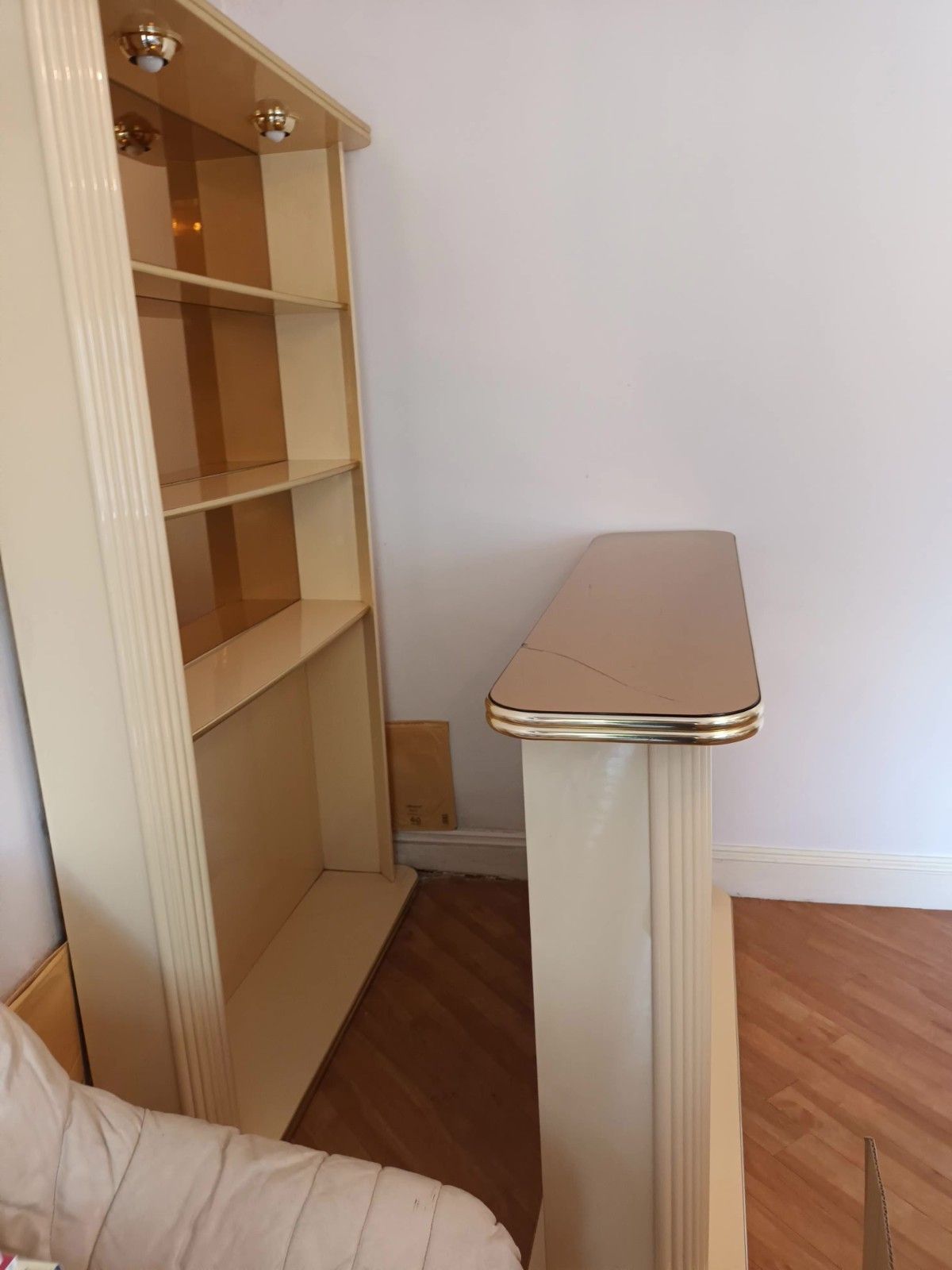 photo furniture Spectacular Cream 80s Lacquer, Rose Tinted Mirror Italian Counter Bar & Cabinet