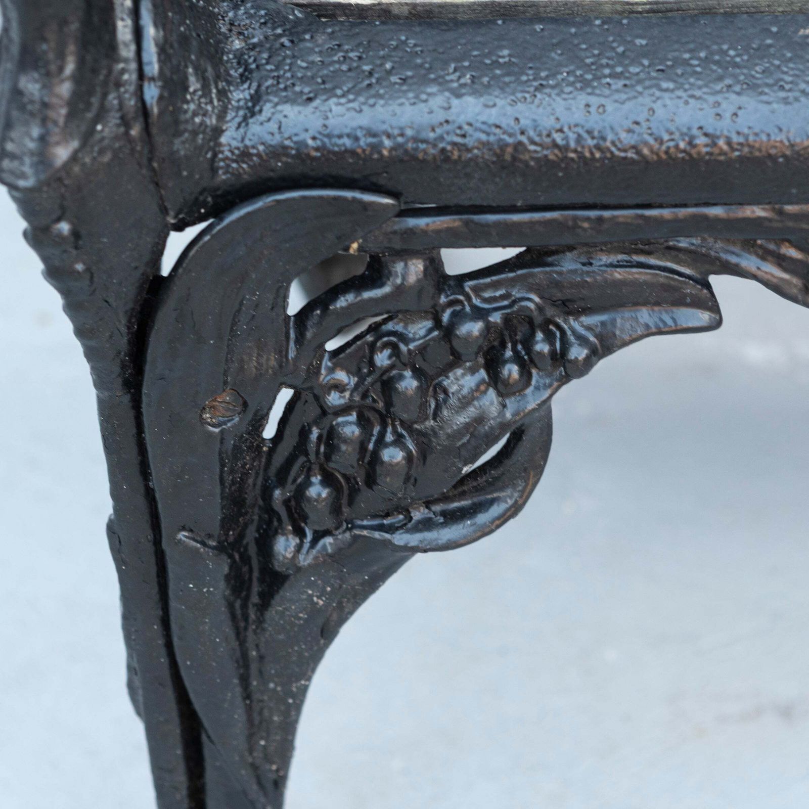 Reclaimed Coalbrookdale Style Lily Of The Valley Garden Chair photo Furniture