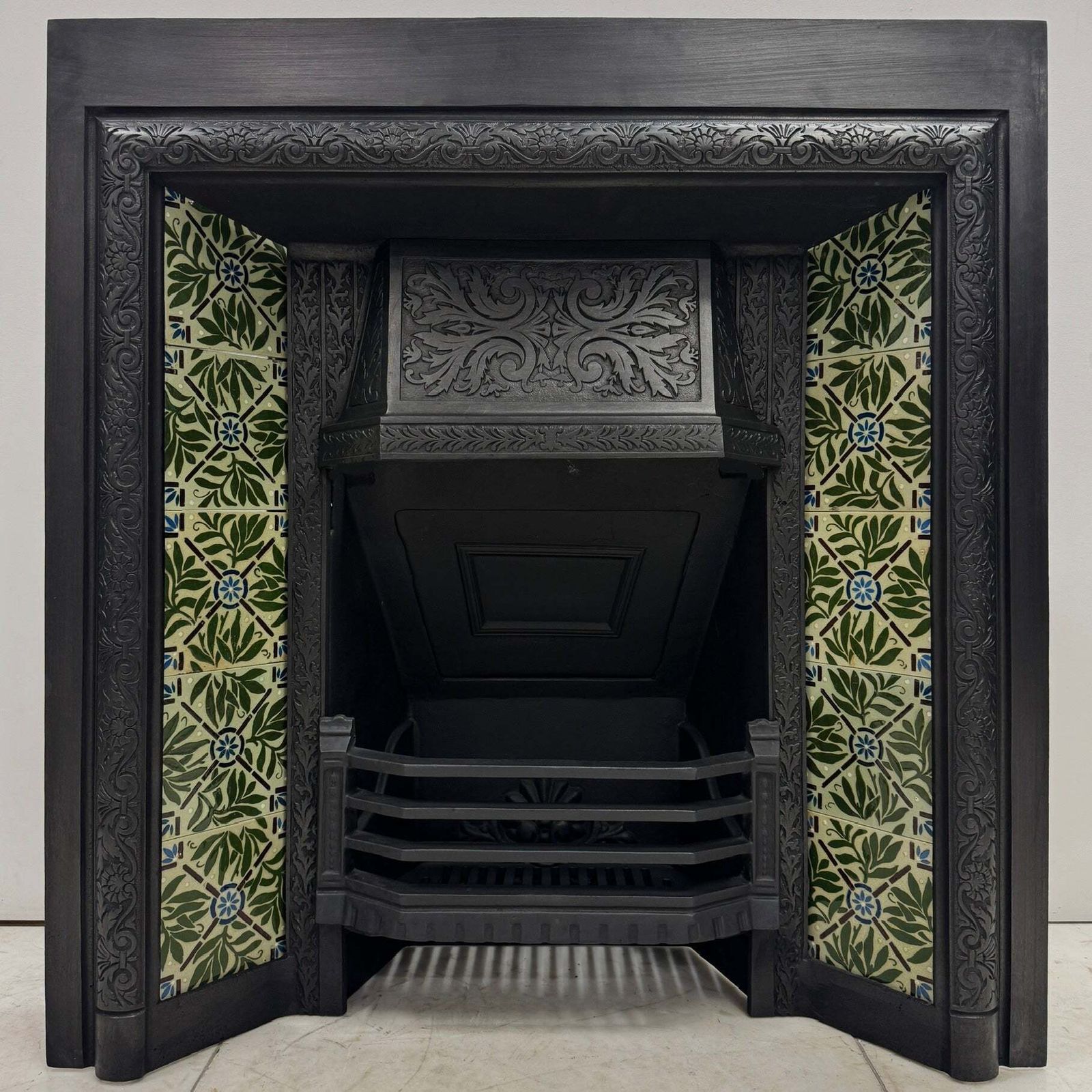 photo buy Antique Victorian Fireplace Insert With Josiah Wedgwood Tiles