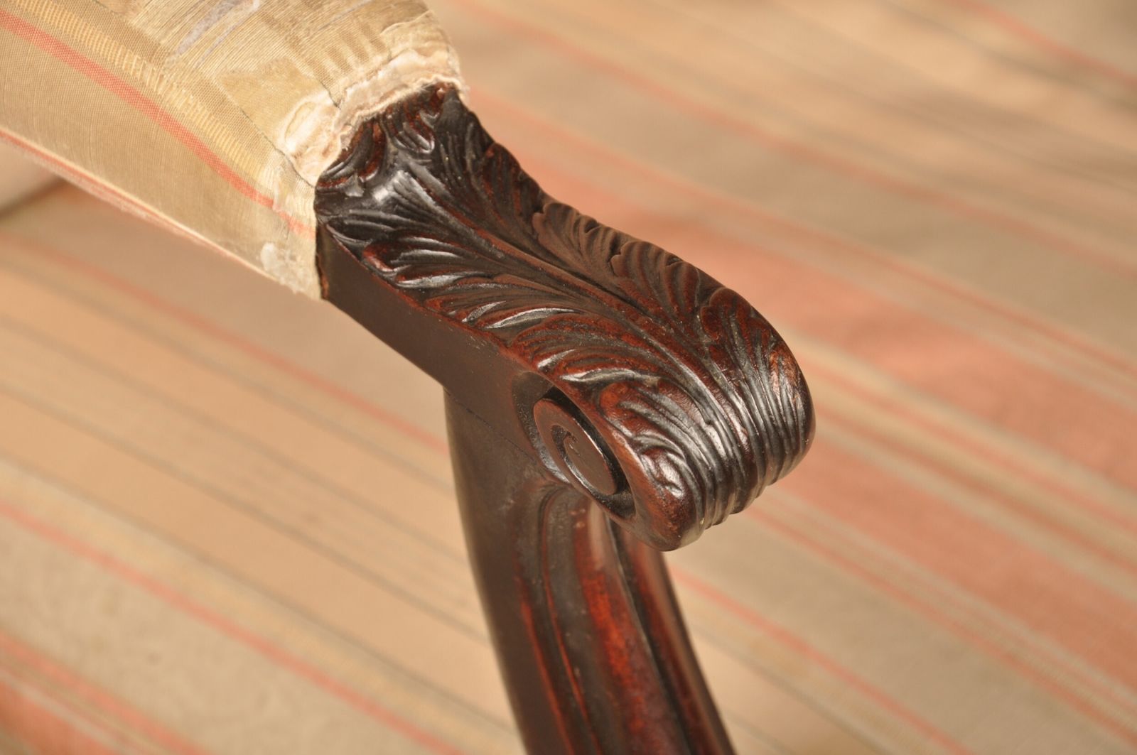 A Very Fine 18th Century Mahogany Library Chair photo buy