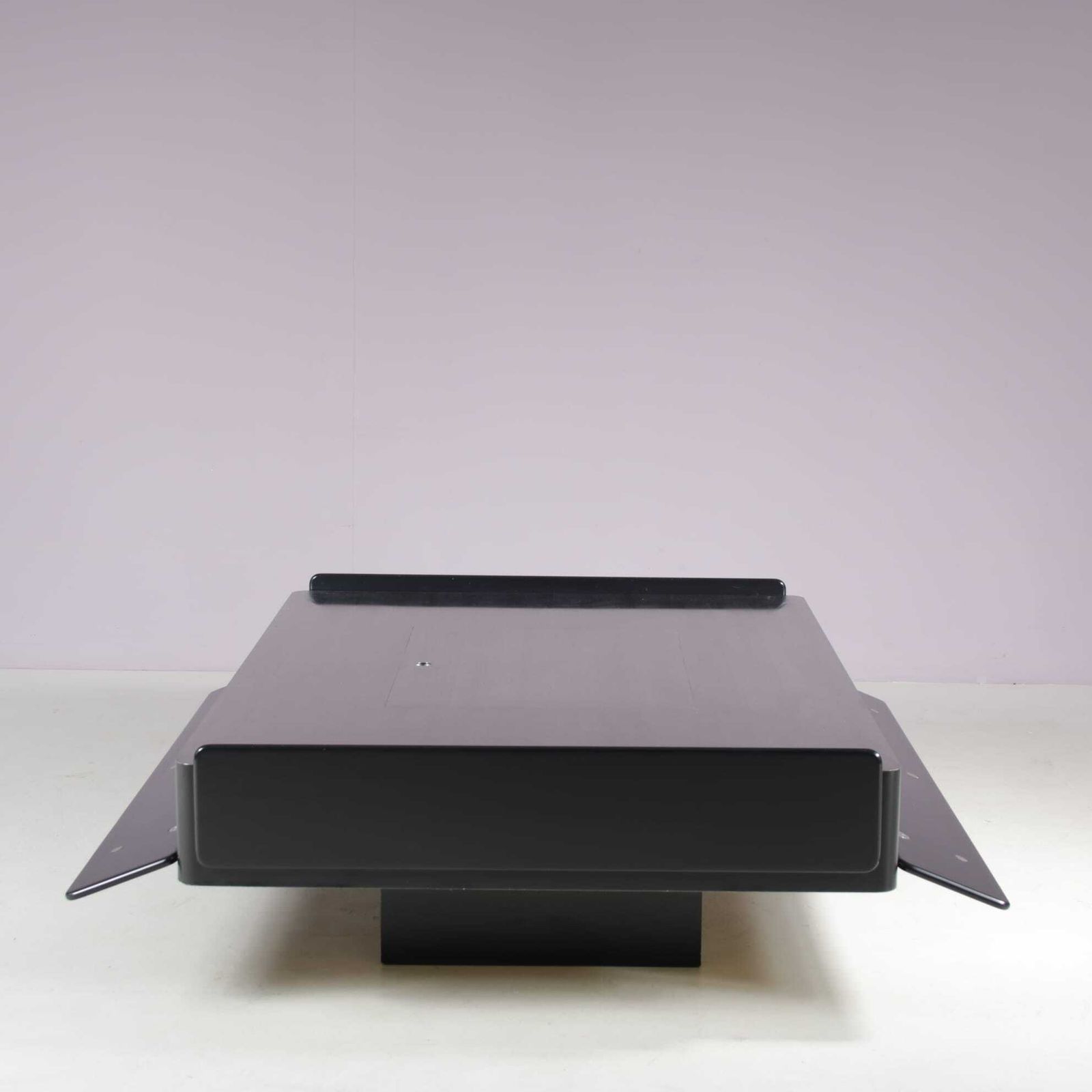photo for sale “Caori” Coffee Table By Vico Magistretti For Gavina, Italy 1960