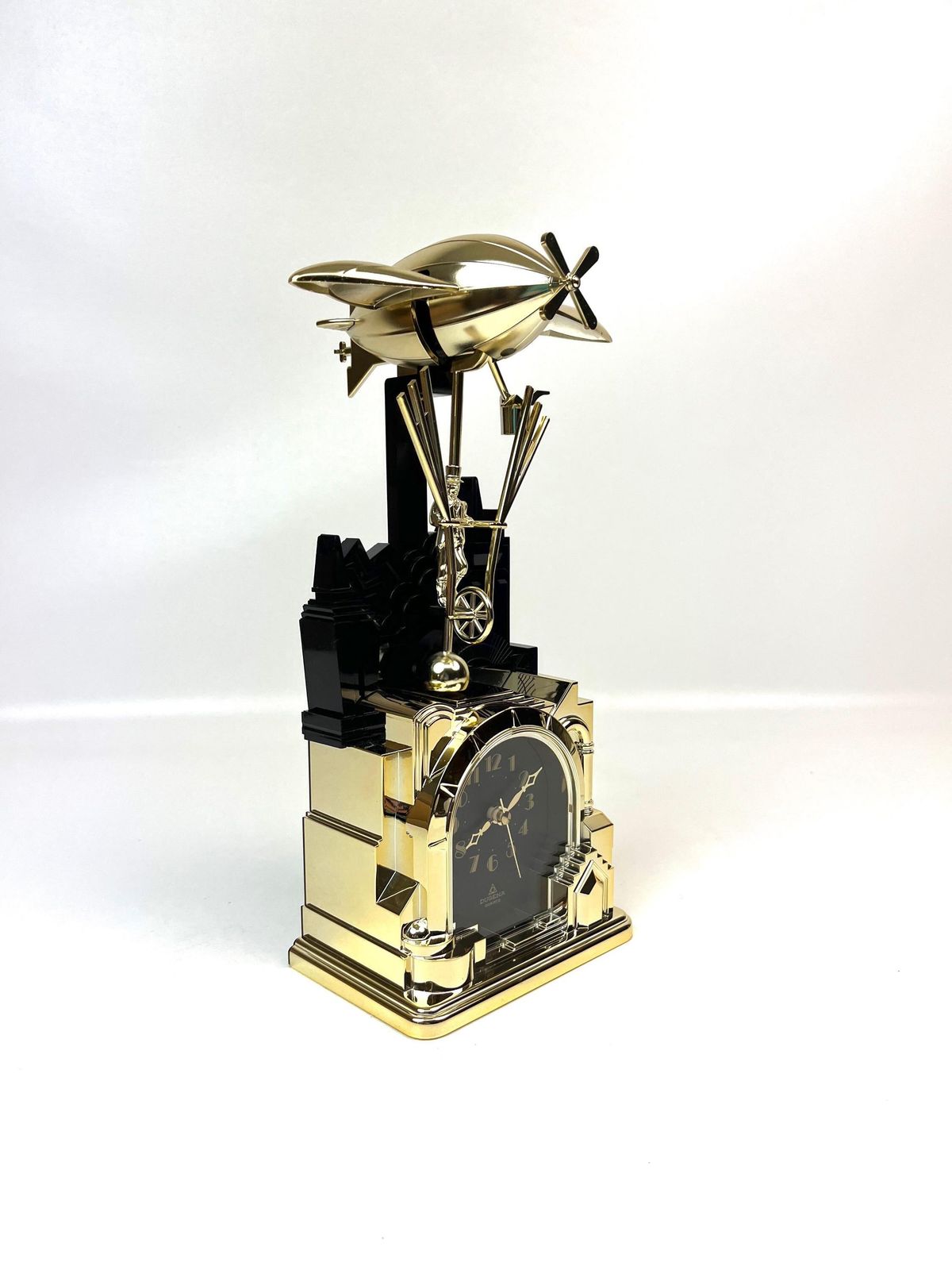 Very Rare Postmodern Neo Art Deco Zeppelin Pendulum Desk Clock By Dugena