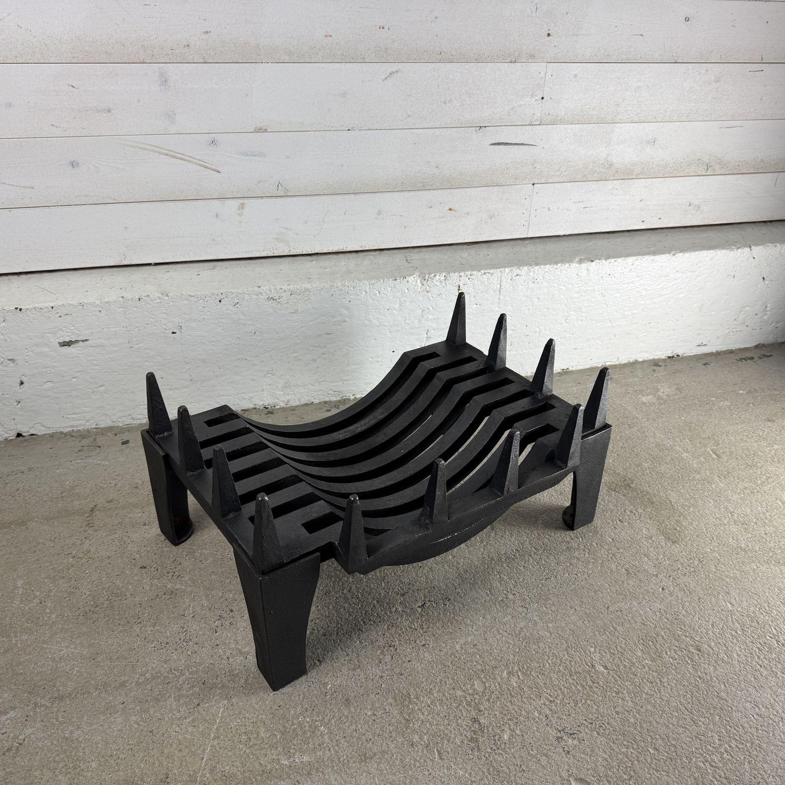 Small Reclaimed Cast Iron Free Standing Saddle Grate Fire Basket photo furniture