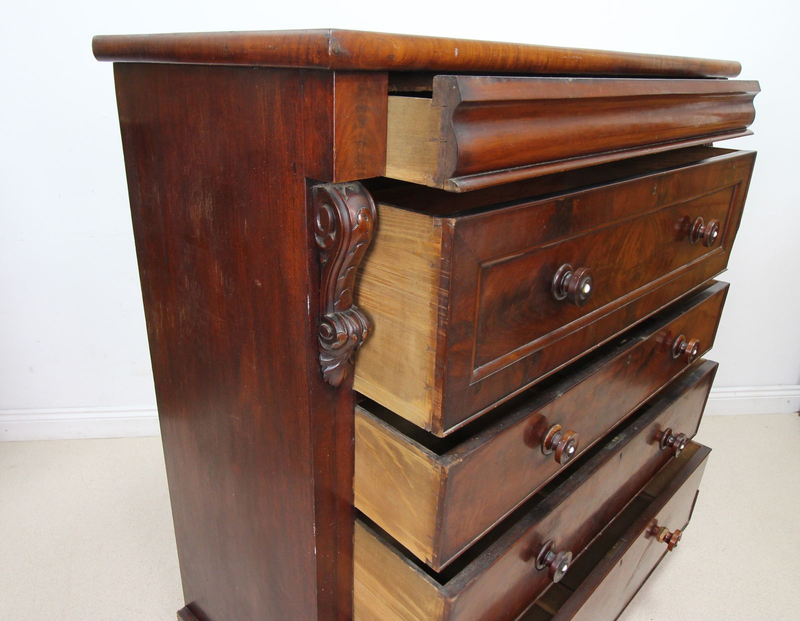 A Large Antique Scottish Kilmarnock Chest Of Drawers With Pearl Inlaid Drawer Knobs photo vinterior