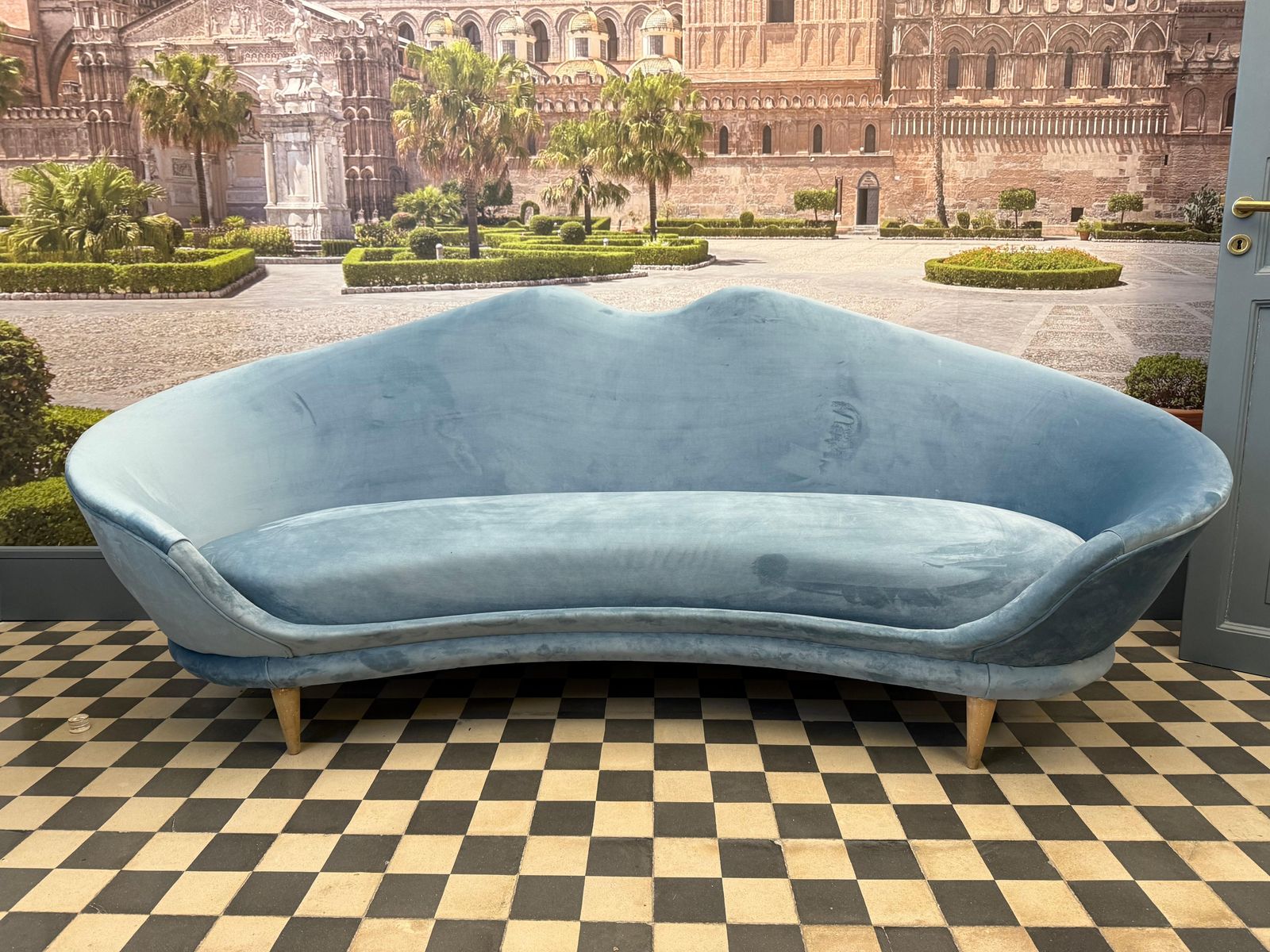 Cesare Lacca Curved Sofa, 1950s, Mid Century Wooden Cone Shaped Feet photo vintage