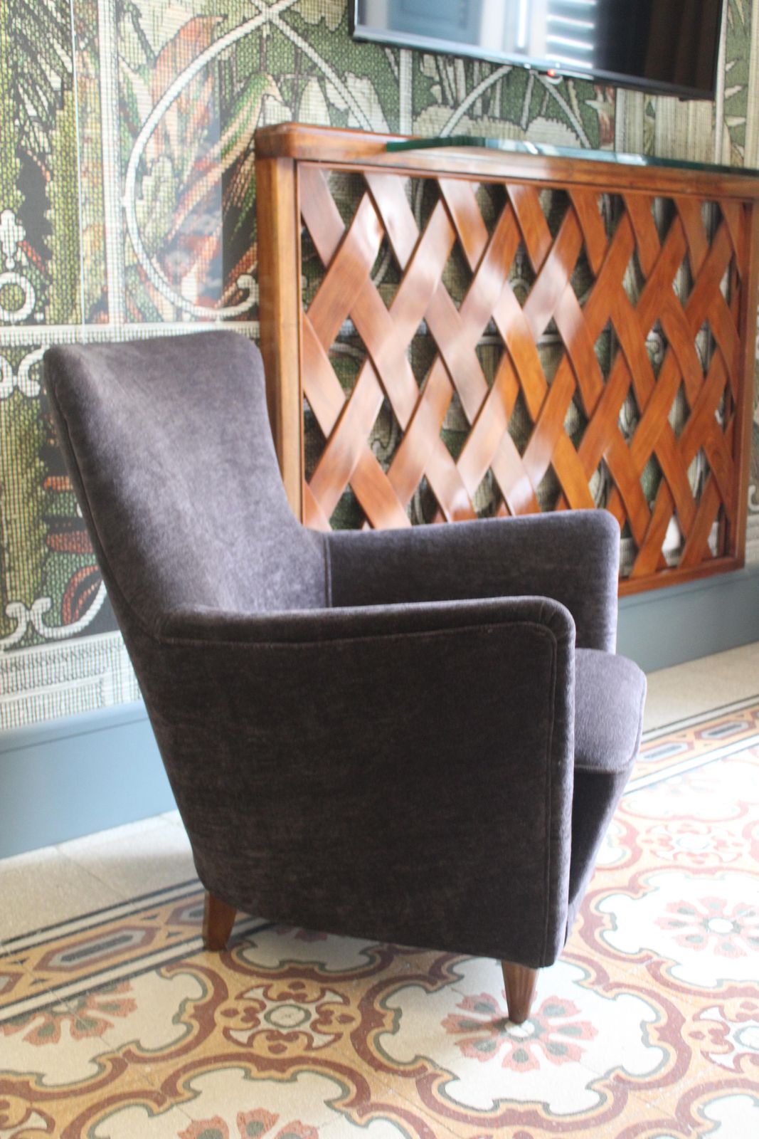 Small Grey Velvet Armchair, Italy, 1950, Paolo Buffa photo vintage