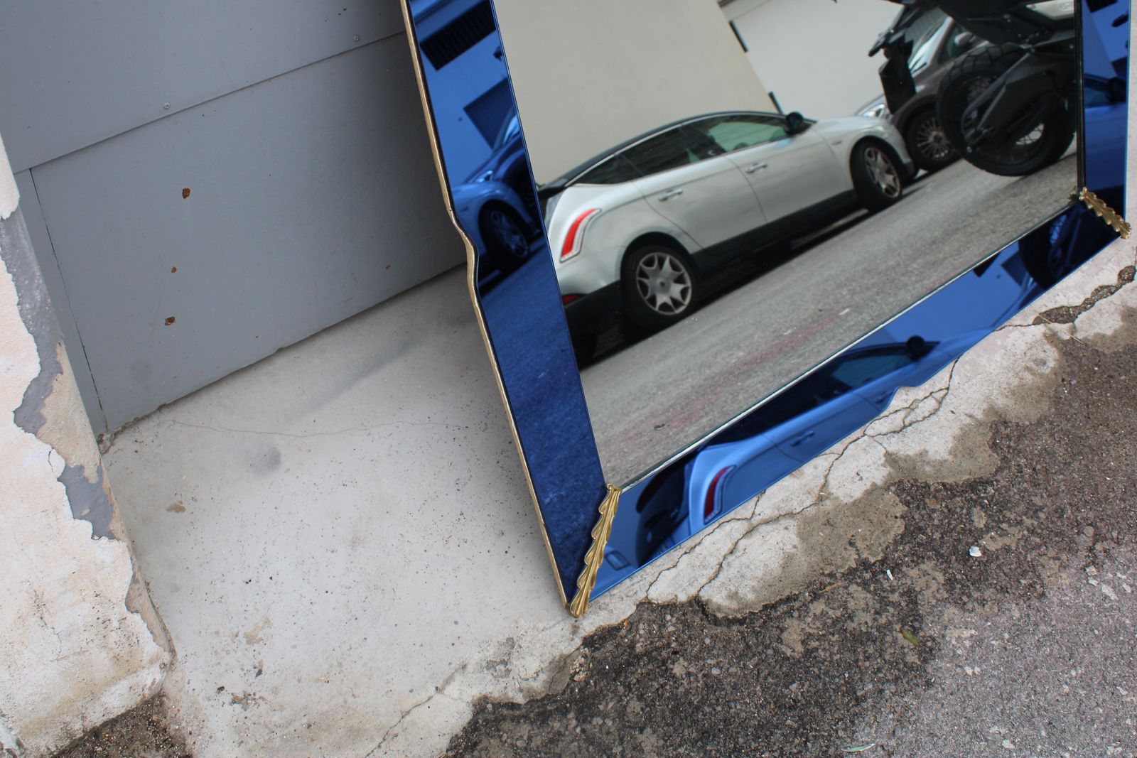 photo for sale Cobalt Blue Rectangular Mirror With Brass By Pietro Chiesa, 1940, Fontana Arte