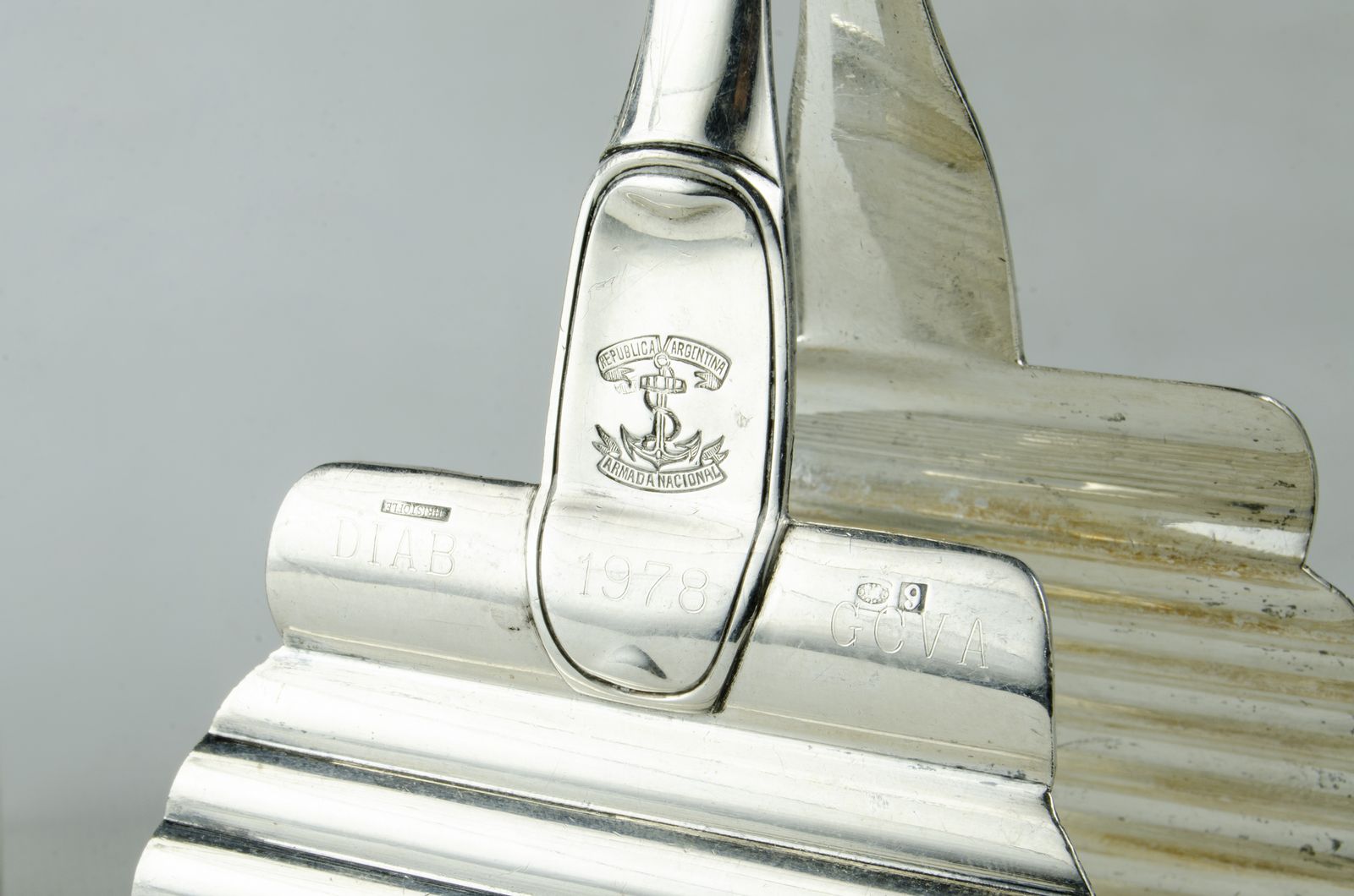 Set Of Early 1920s Art Déco Silver Plated Metal Articulated Asparagus Tongs/Pliers By Christofle, France, Formerly Part Of Argentine Navy Serveware photo vintage