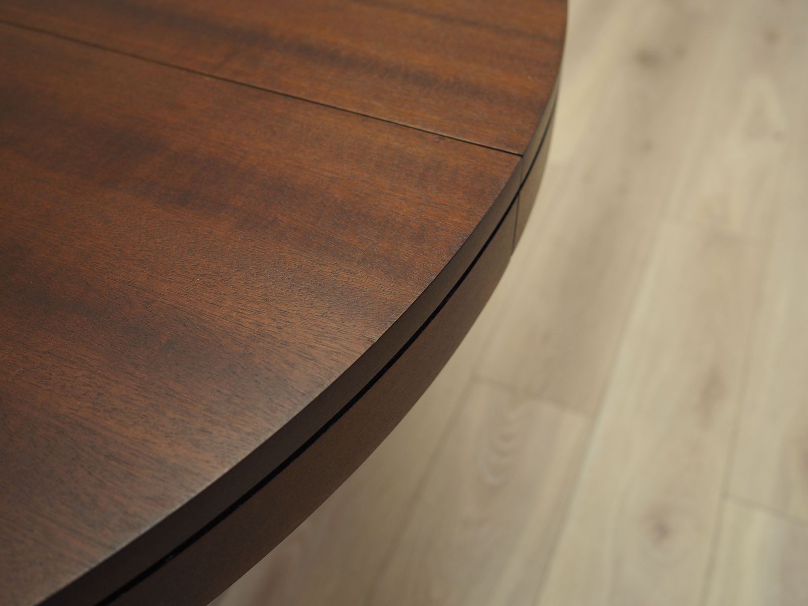photo furniture Round Mahogany Table, Italian Design, 1970s, Production: Italy