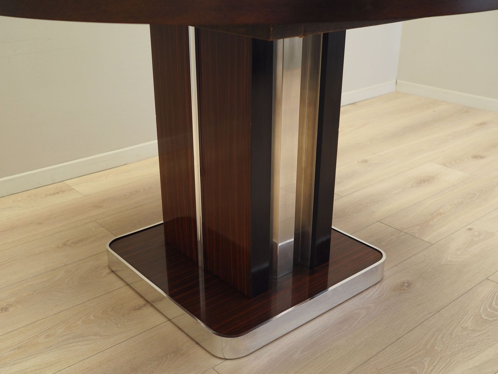 photo for sale Round Mahogany Table, Italian Design, 1970s, Production: Italy