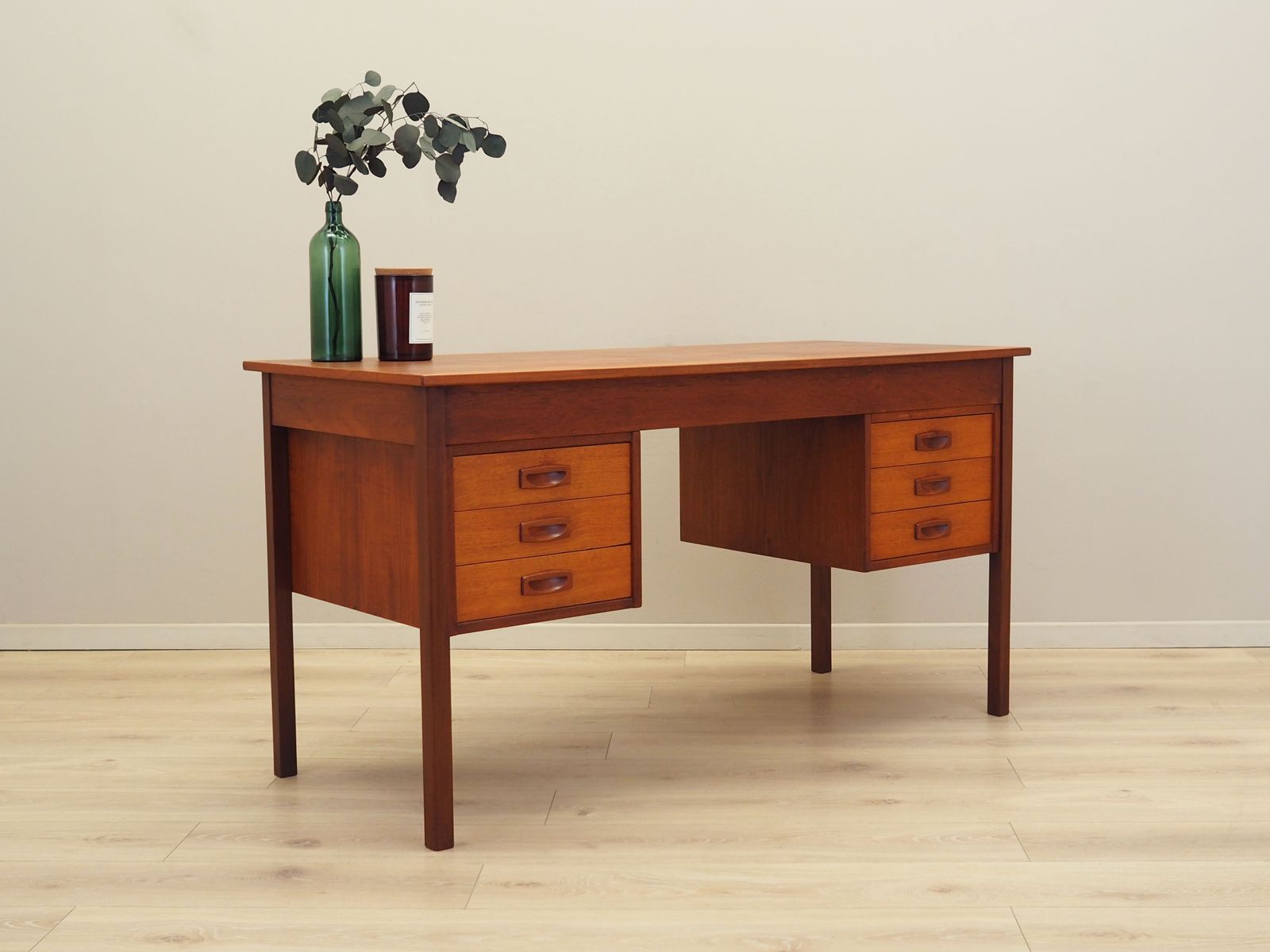 Teak Desk, Danish Design, 1970s, Production: Denmark photo 1449.0