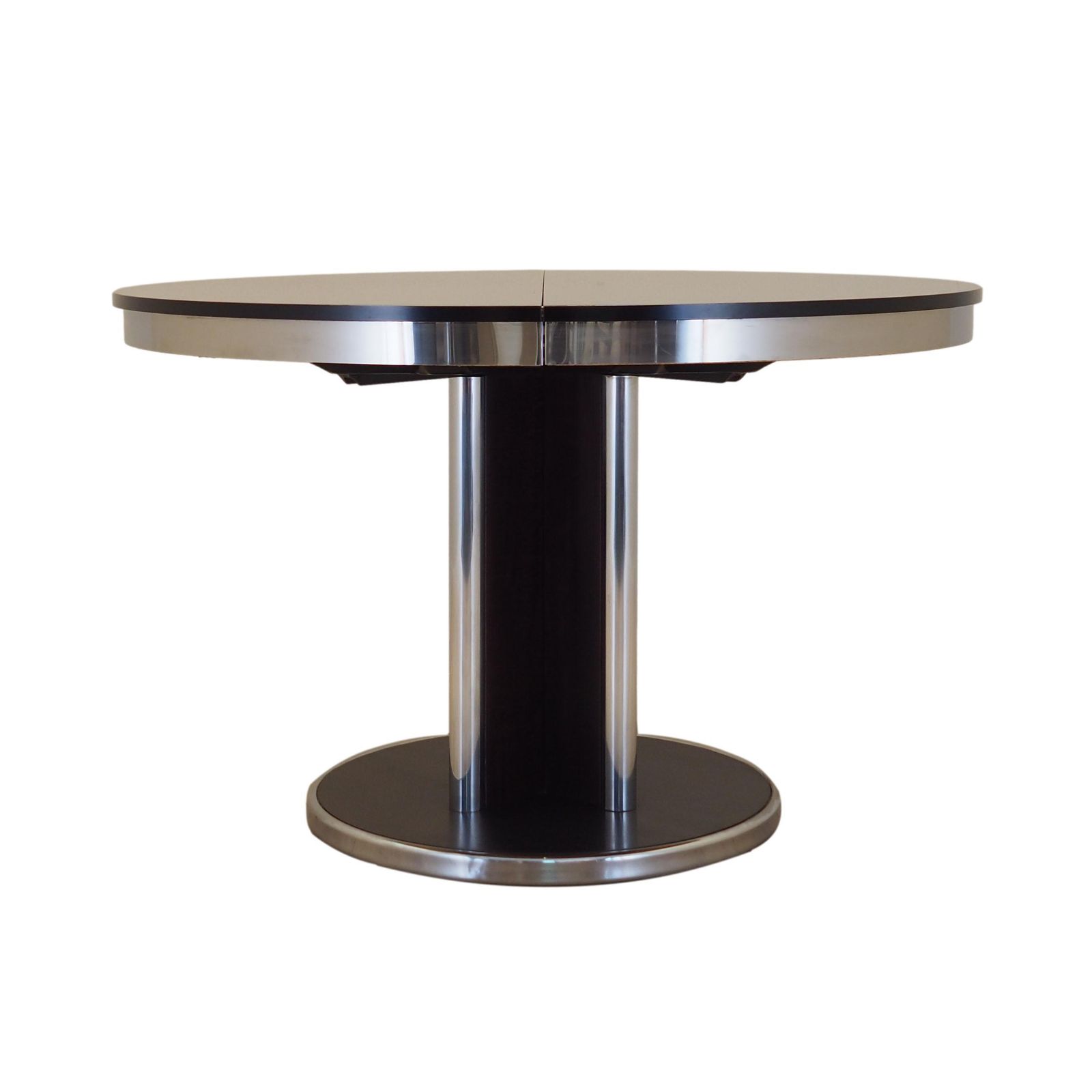 Round Table, Italian Design, 1970s, Production: Italy