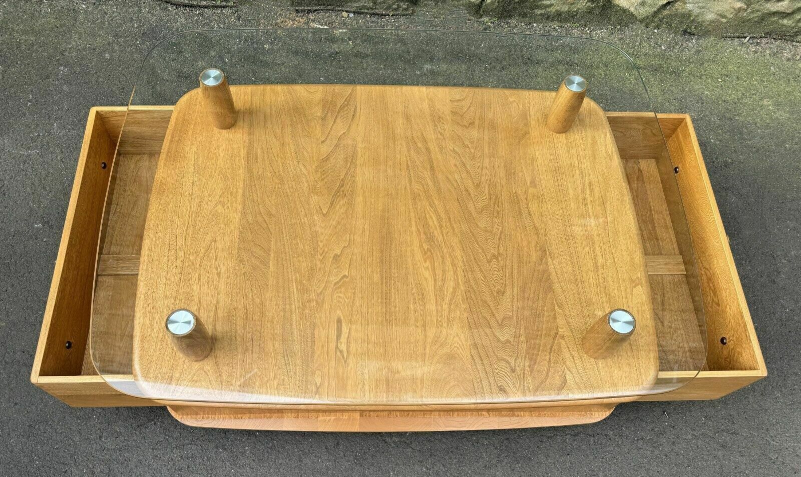 Ercol Light Elm Windsor Glass Top Coffee Table   Pandoras Box photo vinterior